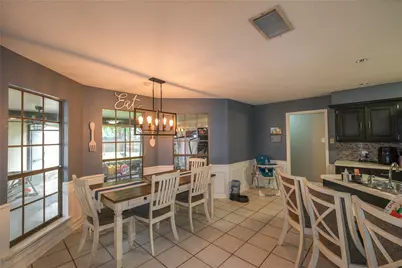 316 Raintree Lane, Lake Jackson, TX 77566 - Photo 10