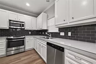 5951 S Loop E, Houston, TX 77033 - Photo 24