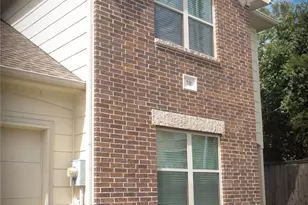 5951 S Loop E, Houston, TX 77033 - Photo 1