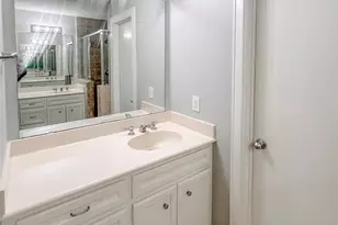 5951 S Loop E, Houston, TX 77033 - Photo 10