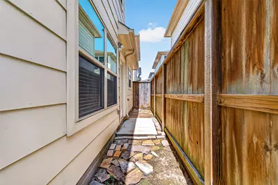 5951 S Loop E #38, Houston, TX 77033 - Photo 30