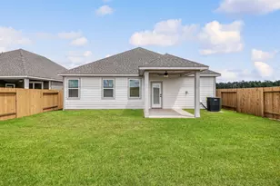 15686 Honey Cv Dr, Conroe, TX 77303 - Photo 2