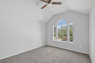 7926 Sundance Ct, Baytown, TX 77521 - Photo 14