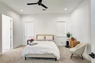 107 W Whitney St, Houston, TX 77018 - Photo 12