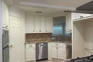 8 Kings Creek Dr, Houston, TX 77339 - Photo 28