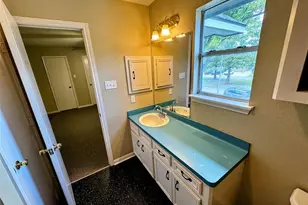 4708 Park Dr, Houston, TX 77023 - Photo 20