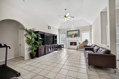 10102 Lizette Court, Houston, TX 77075 - Photo 10