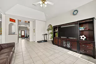 10102 Lizette Ct, Houston, TX 77075 - Photo 14
