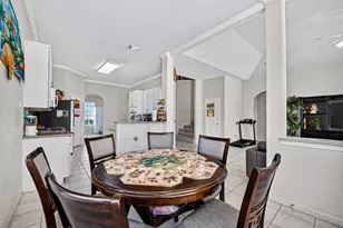 10102 Lizette Ct, Houston, TX 77075 - Photo 16