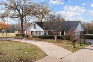 533 Creekwood St, Crockett, TX 75835 - Photo 2
