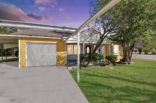 11029 Muscatine St, Houston, TX 77029 - Photo 1