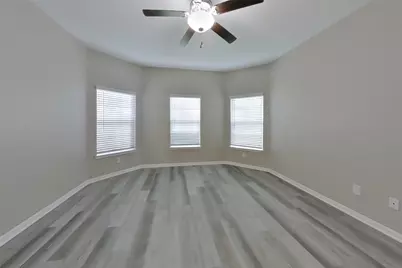 520 Red Dusk Paint Drive, La Marque, TX 77568 - Photo 8