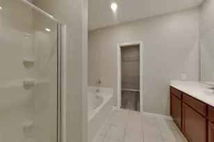 520 Red Dusk Paint Dr, La Marque, TX 77568 - Photo 10