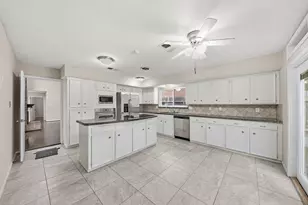 11910 Pebble Rock Dr, Houston, TX 77077 - Photo 6