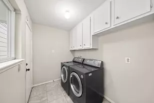 11910 Pebble Rock Dr, Houston, TX 77077 - Photo 16