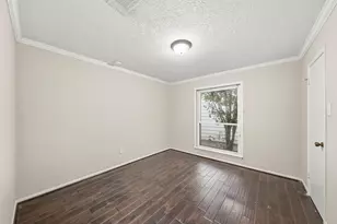 11910 Pebble Rock Dr, Houston, TX 77077 - Photo 12