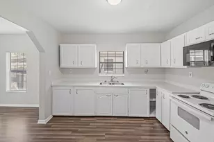 1322 Magnolia St, Baytown, TX 77520 - Photo 1