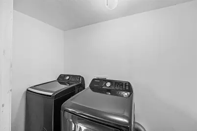 10221 Flaxman St Street, Houston, TX 77029 - Photo 18