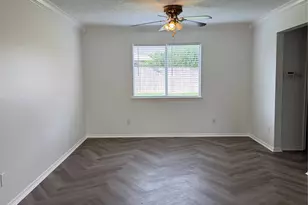 13714 Firerock Dr, Houston, TX 77085 - Photo 4