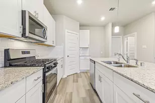 3107 Quiet Sunset Dr, Houston, TX 77080 - Photo 10