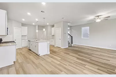 3107 Quiet Sunset Drive, Houston, TX 77080 - Photo 1