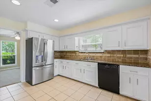 15002 Trowbridge Ct, Houston, TX 77062 - Photo 18