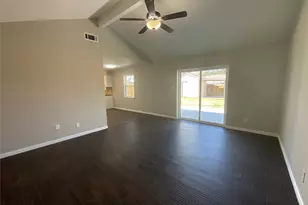 10419 Kirkhill Dr, Houston, TX 77089 - Photo 6