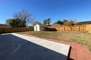 10419 Kirkhill Dr, Houston, TX 77089 - Photo 30