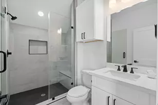 8705 Ojeman Villas Dr, Houston, TX 77055 - Photo 12