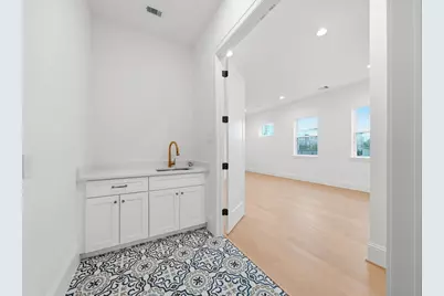 525 W 26th Street, Houston, TX 77008 - Photo 32