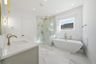 525 W 26th St, Houston, TX 77008 - Photo 26