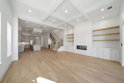 525 W 26th Street, Houston, TX 77008 - Photo 6