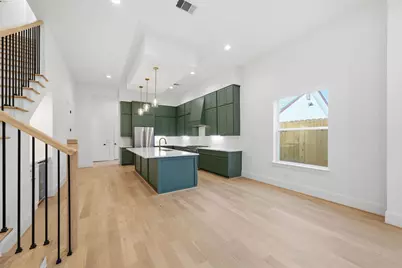 525 W 26th Street, Houston, TX 77008 - Photo 16