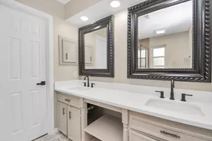 10550 Emnora Ln, Houston, TX 77043 - Photo 20