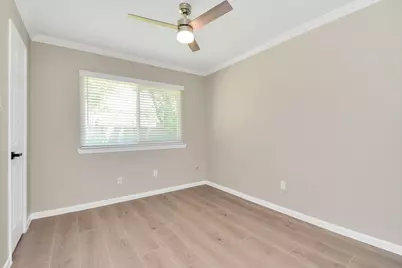 10550 Emnora Lane, Houston, TX 77043 - Photo 24
