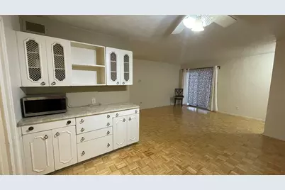 7600 Burgoyne Road #240, Houston, TX 77063 - Photo 10