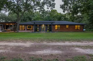 455 Post Oak Ct, Caldwell, TX 77836 - Photo 2