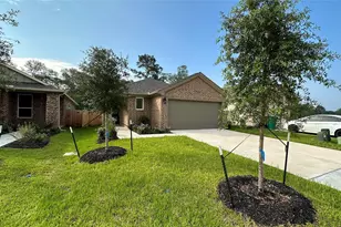 221 Harper Ridge Dr, Conroe, TX 77316 - Photo 4