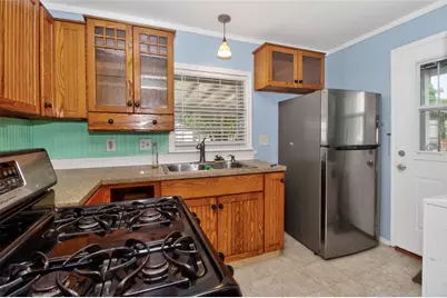 2916 Avenue M, Galveston, TX 77550 - Photo 6