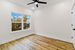 260 Wildwood Dr, Onalaska, TX 77360 - Photo 16