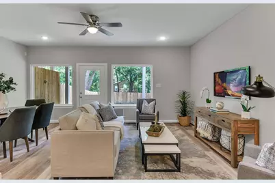 911 West Lewis Street #B, Conroe, TX 77301 - Photo 4