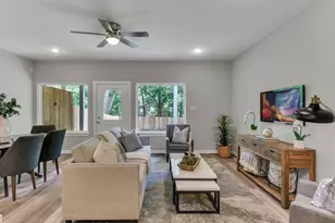 911 W Lewis St, Conroe, TX 77301 - Photo 4