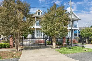 1315 W 22nd St, Houston, TX 77008 - Photo 26