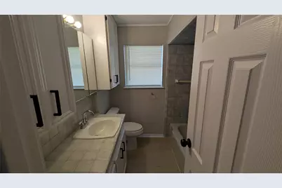 2226 Silverbonnet Street, Houston, TX 77055 - Photo 10