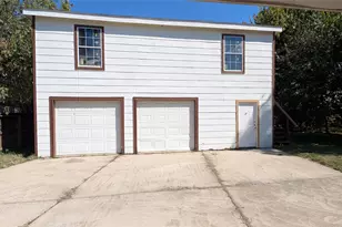 2226 Silverbonnet St, Houston, TX 77055 - Photo 2