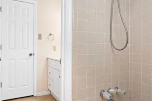 4421 Memorial Dr, Orange, TX 77632 - Photo 18