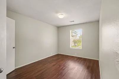 835 N Grand Plains Drive, Houston, TX 77090 - Photo 14