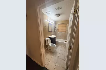 5803 Southlea Street, Houston, TX 77033 - Photo 8