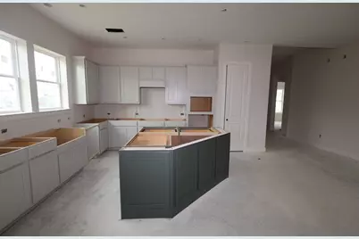 12323 Hackberry Drive, Mont Belvieu, TX 77523 - Photo 10