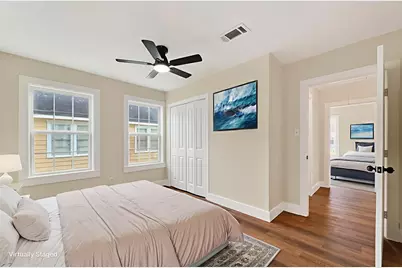 520 E Fayle Street, Baytown, TX 77520 - Photo 4